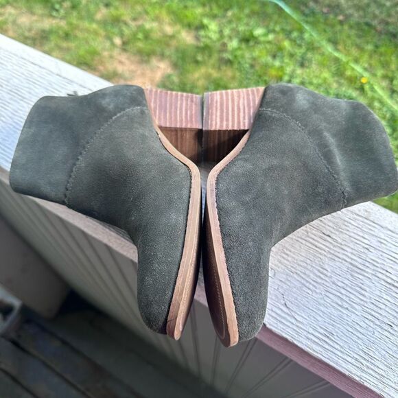 TOMS Leila Bootie in Forest Suede Size 8 - Picture 4 of 7